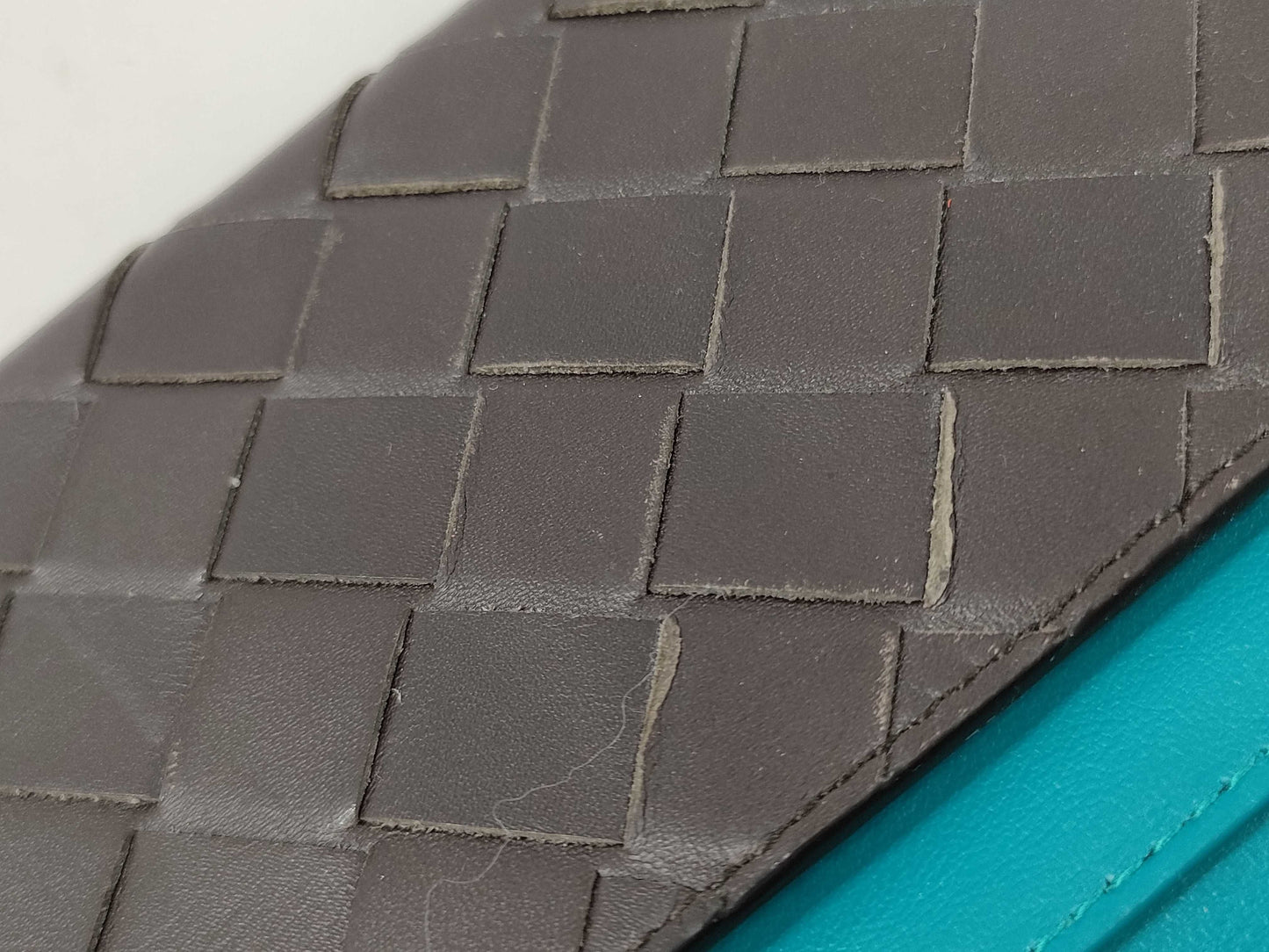 BOTTEGA VENETA Intrecciato Bifold Long Wallet with Billfold