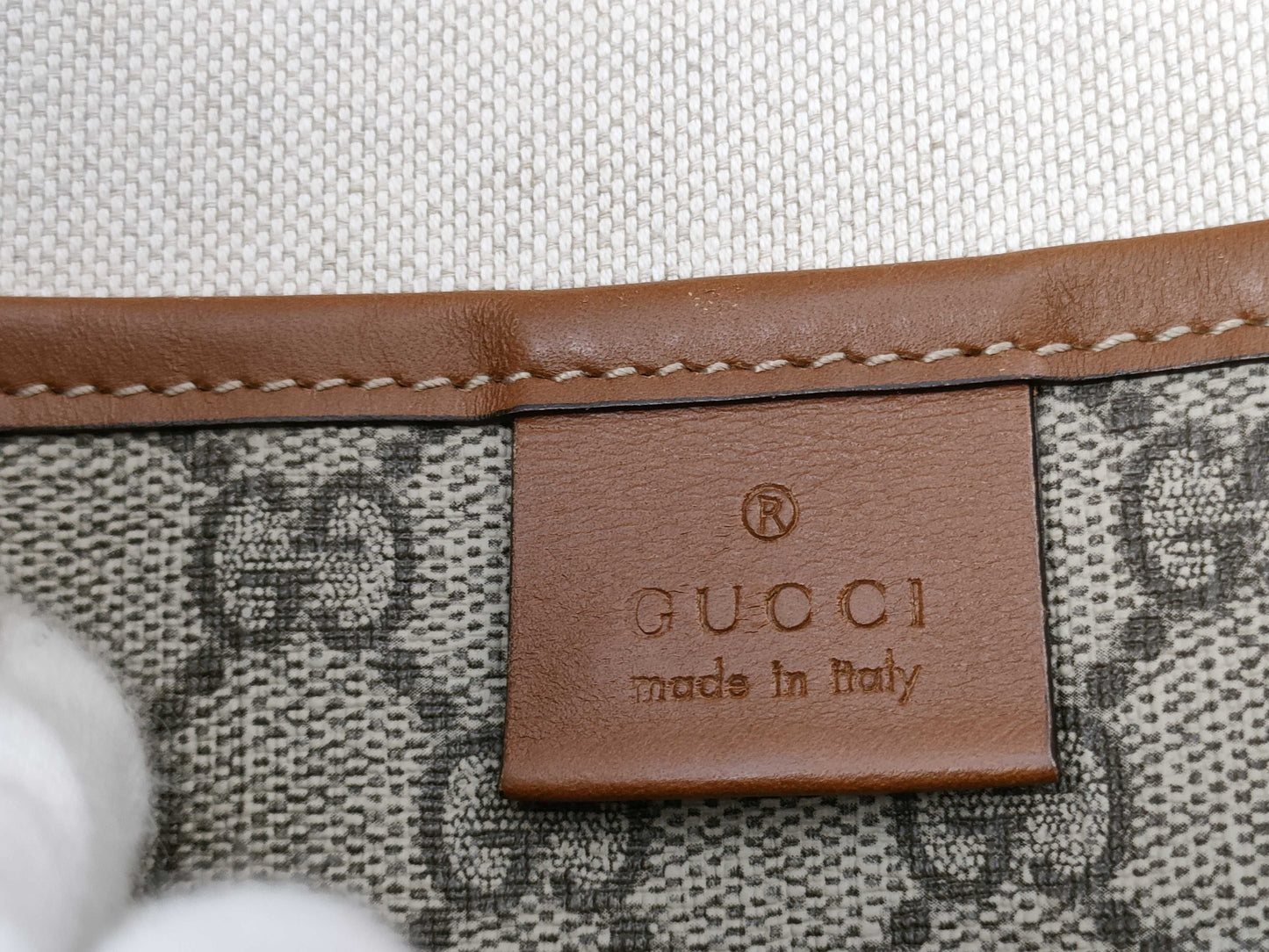GUCCI GG Supreme 246411 Shoulder Bag