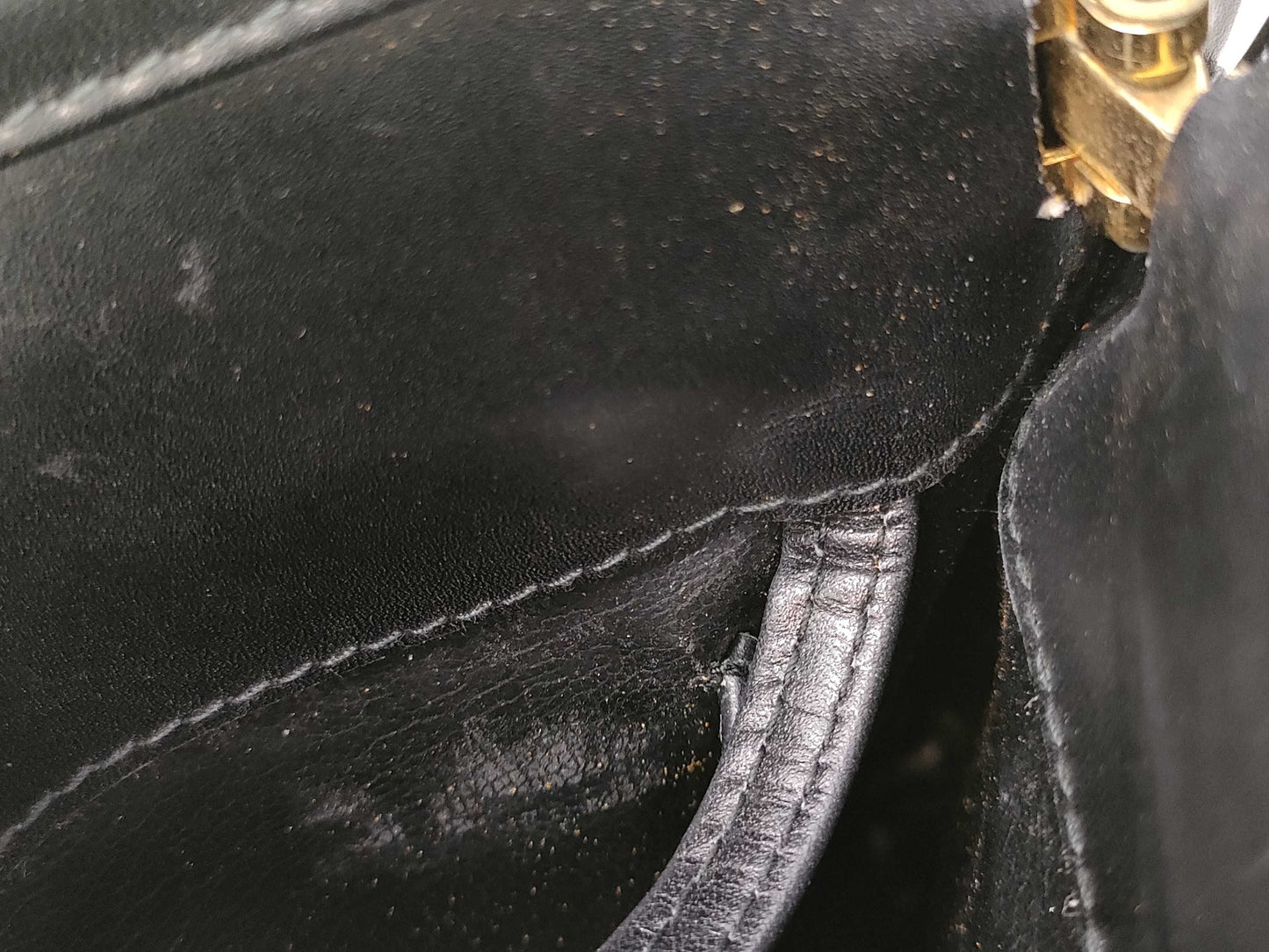 Salvatore Ferragamo Vara Leather Shoulder Bag