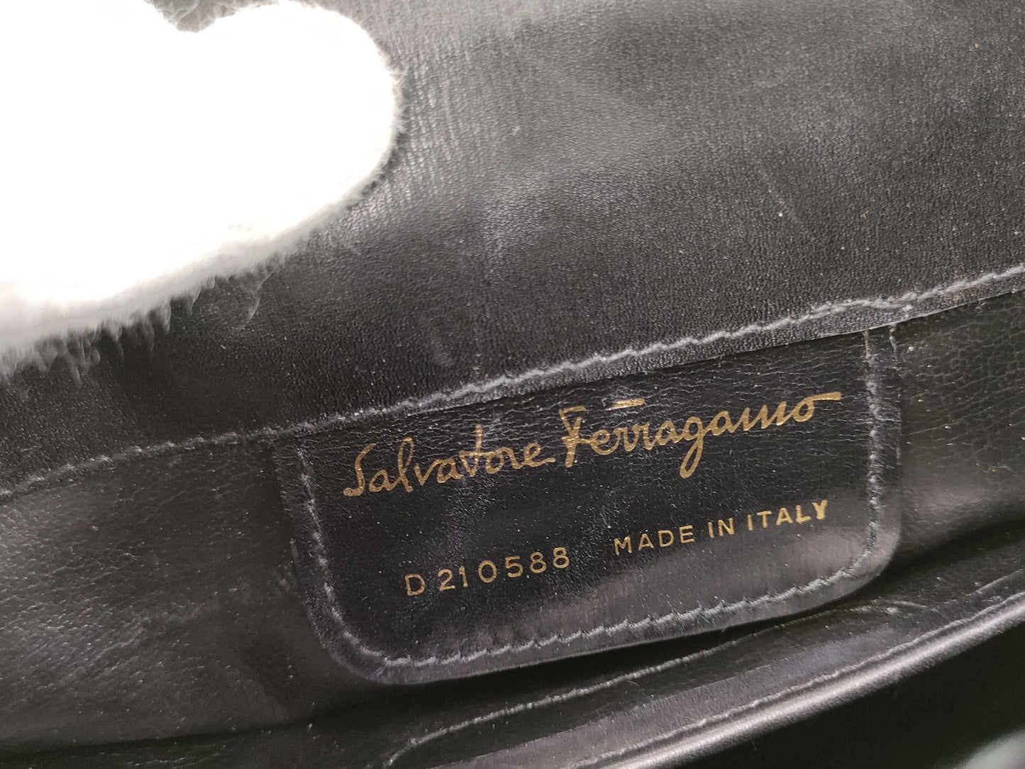 Salvatore Ferragamo Vara Leather Shoulder Bag