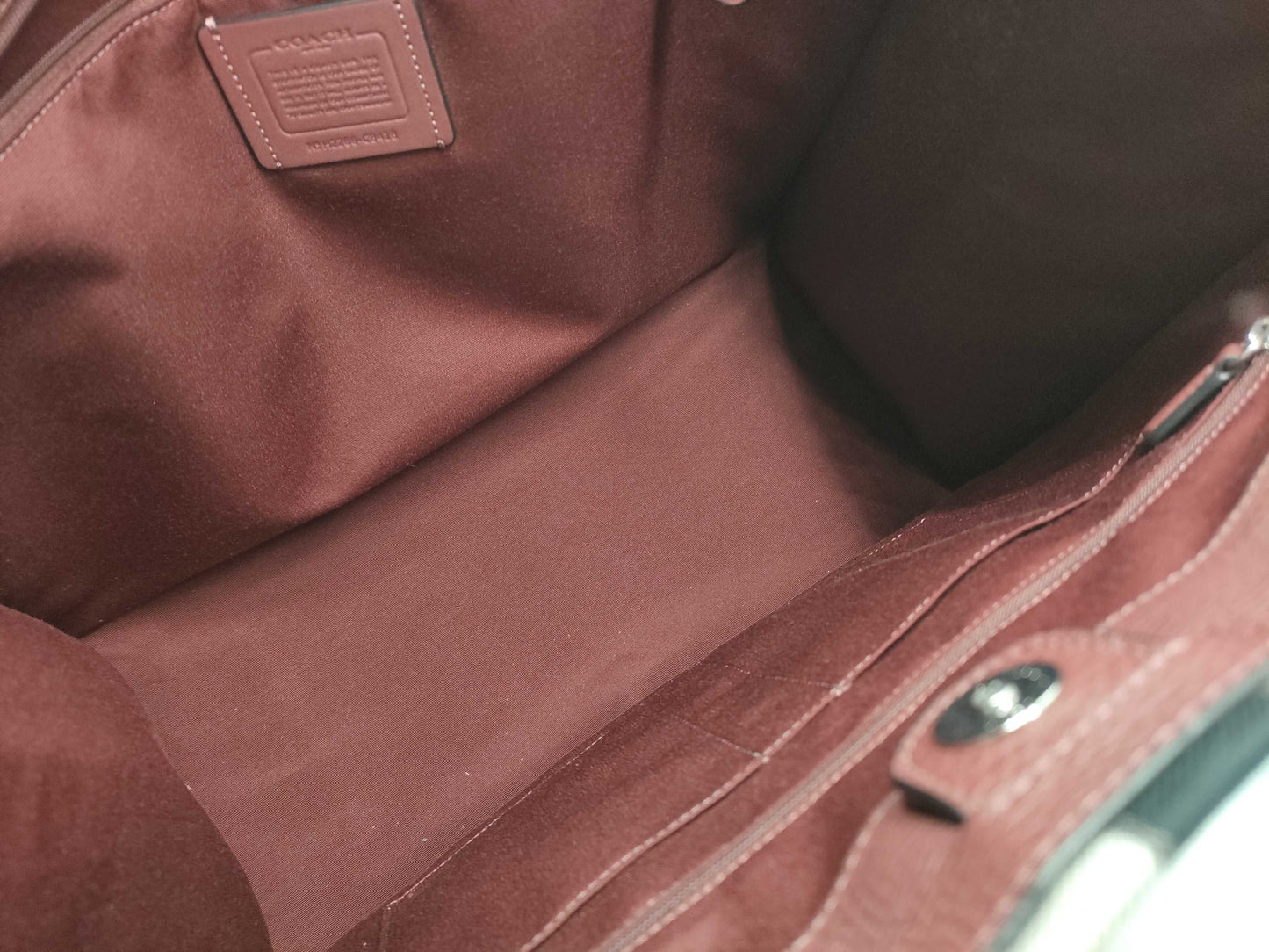 COACH Signature C8418 Handbag