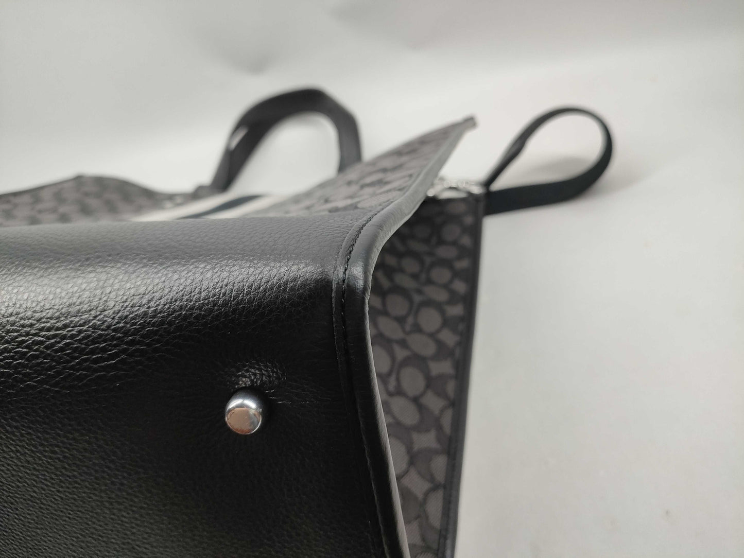 COACH Signature C8418 Handbag
