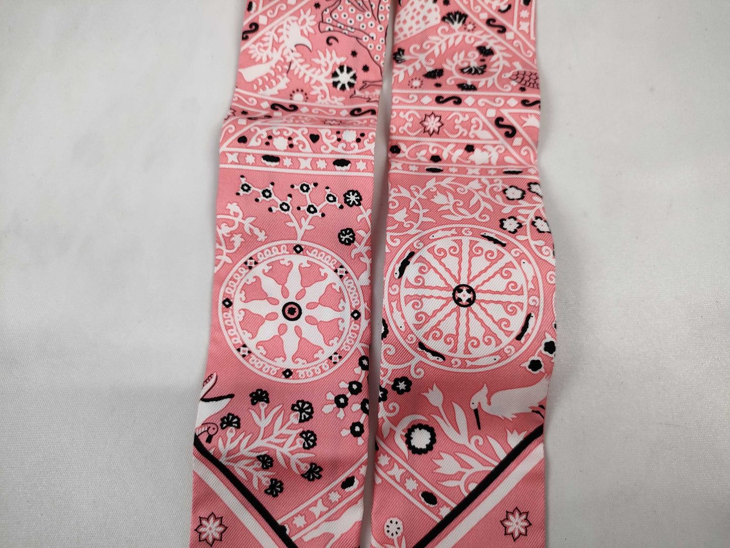 HERMES Twilly Wind People Scarf