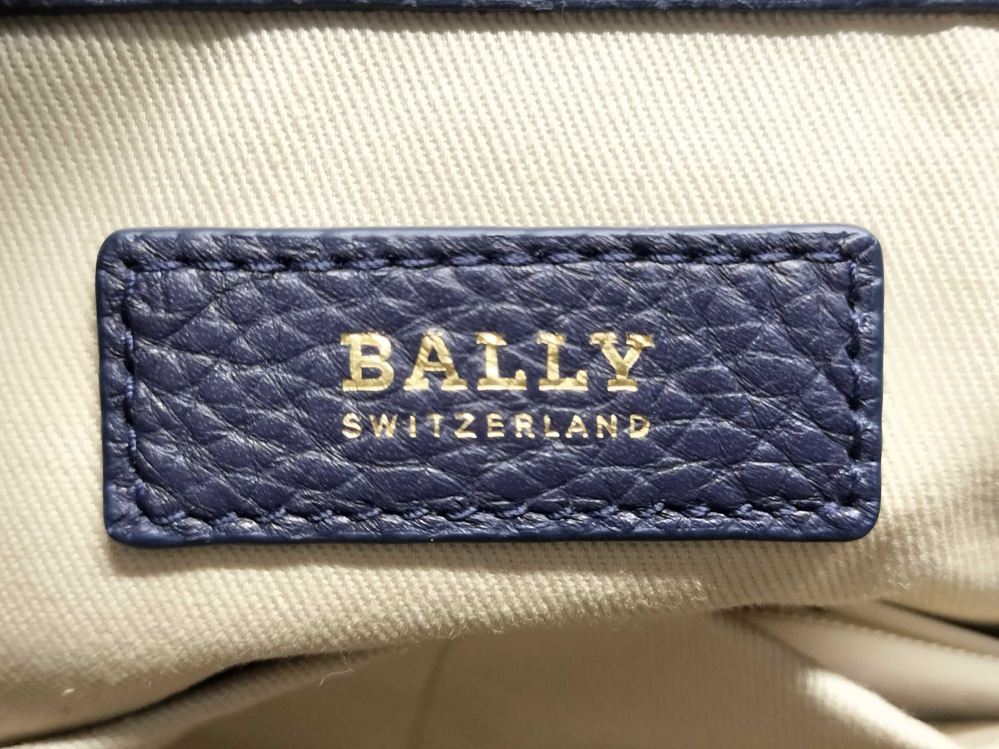 BALLY Leather Drawstring Shoulder Bag