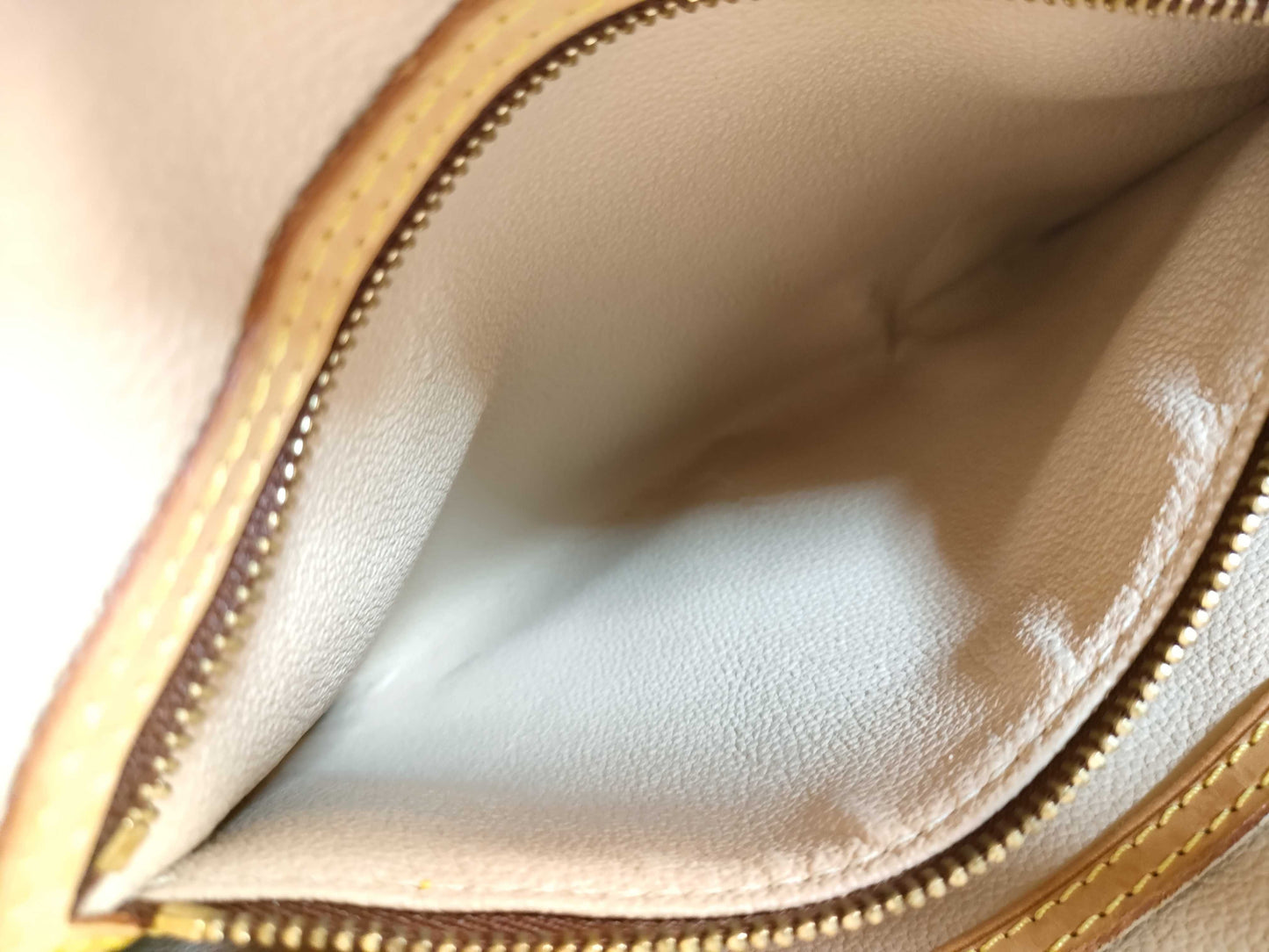 LOUIS VUITTON FL0061 Monogram M42238 Petit Bucket Tote Bag