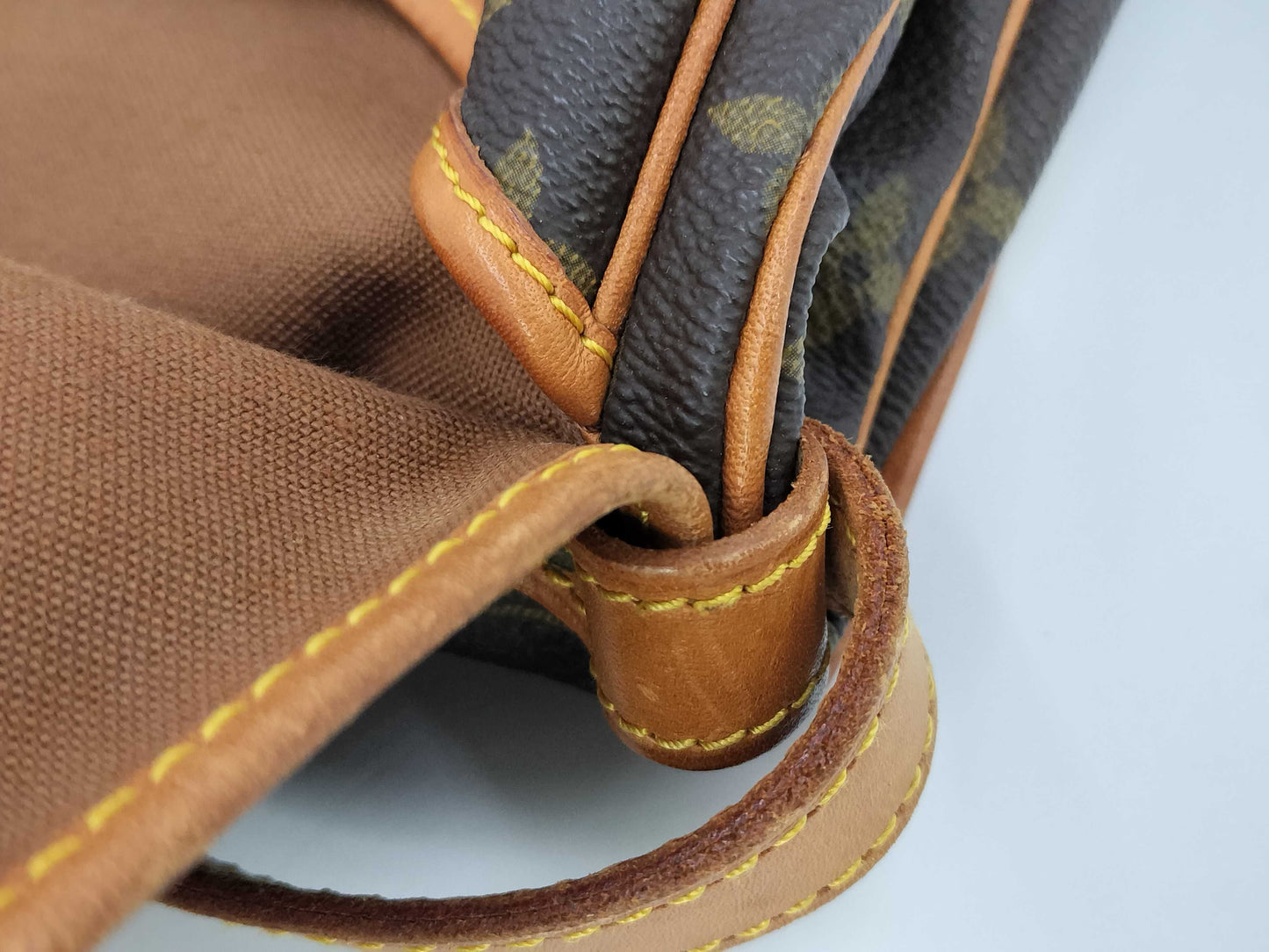 LOUIS VUITTON Monogram M42256 Saumur 30 Shoulder Bag