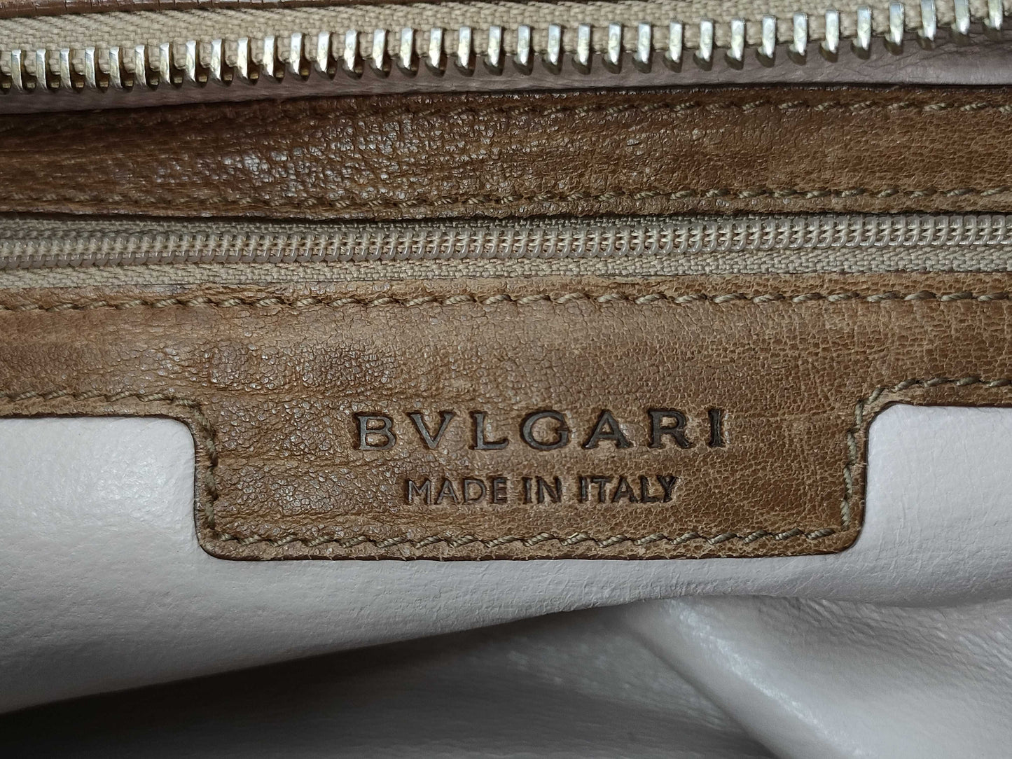 BVLGARI Leather Gold Hardware One-Shoulder Shoulder Bag