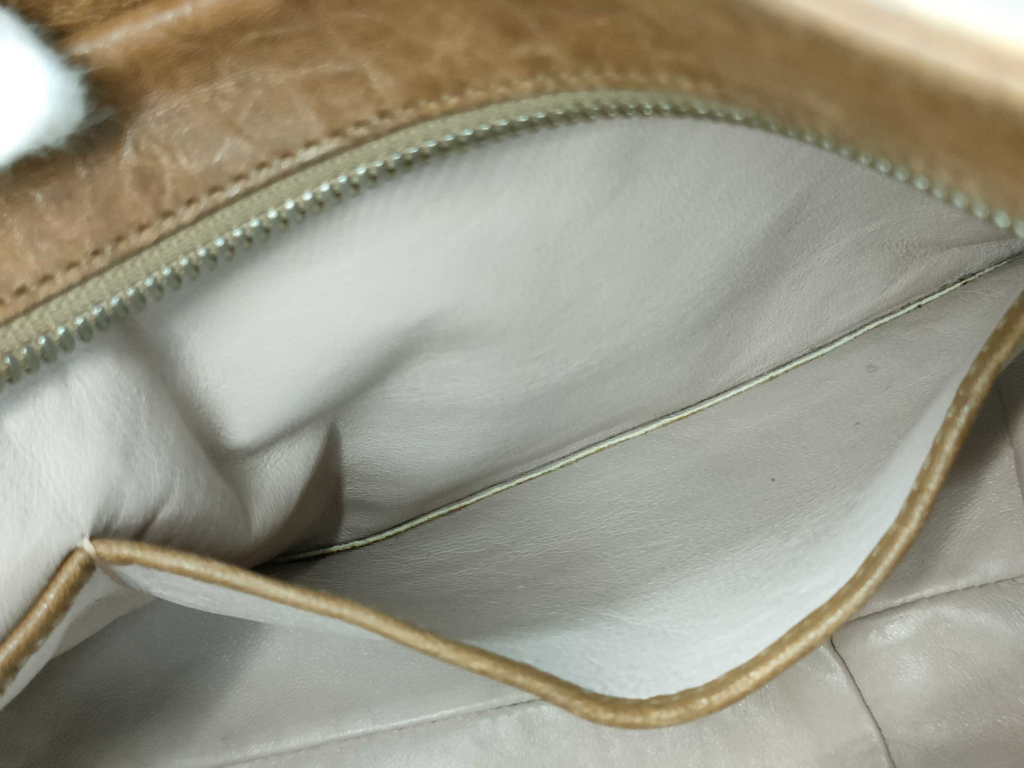BVLGARI Leather Gold Hardware One-Shoulder Shoulder Bag