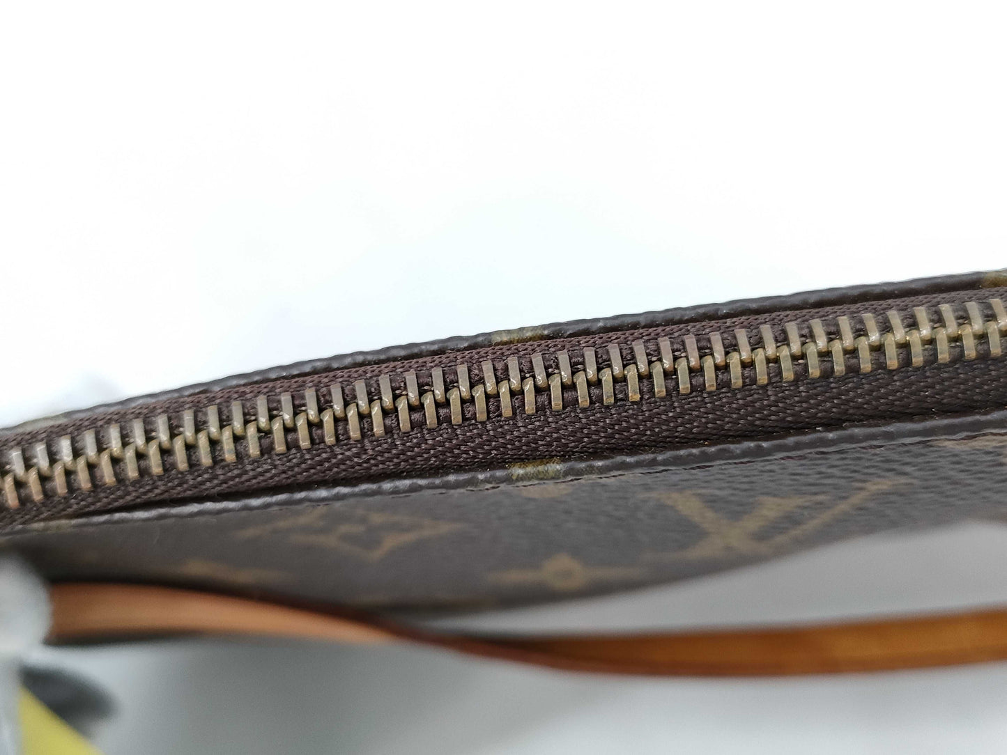 LOUIS VUITTON Monogram Pochette Accessoires Handbag