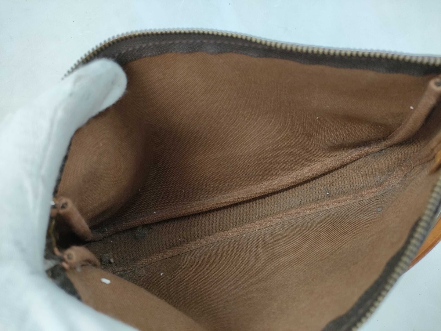 LOUIS VUITTON Monogram Pochette Accessoires Handbag
