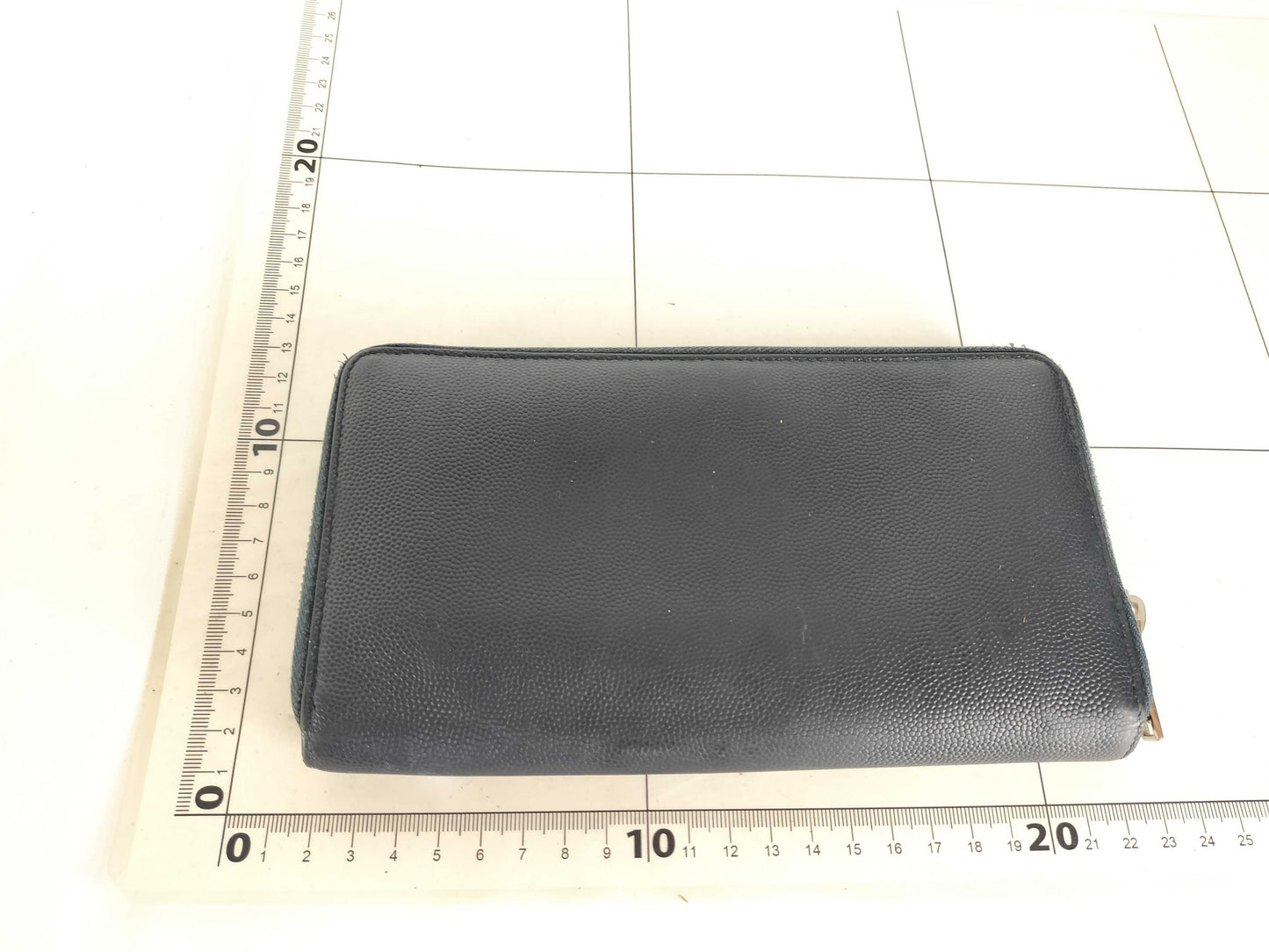 Yves Saint Laurent Round Zip Long Wallet