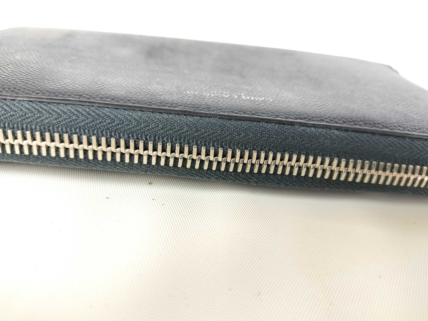 Yves Saint Laurent Round Zip Long Wallet