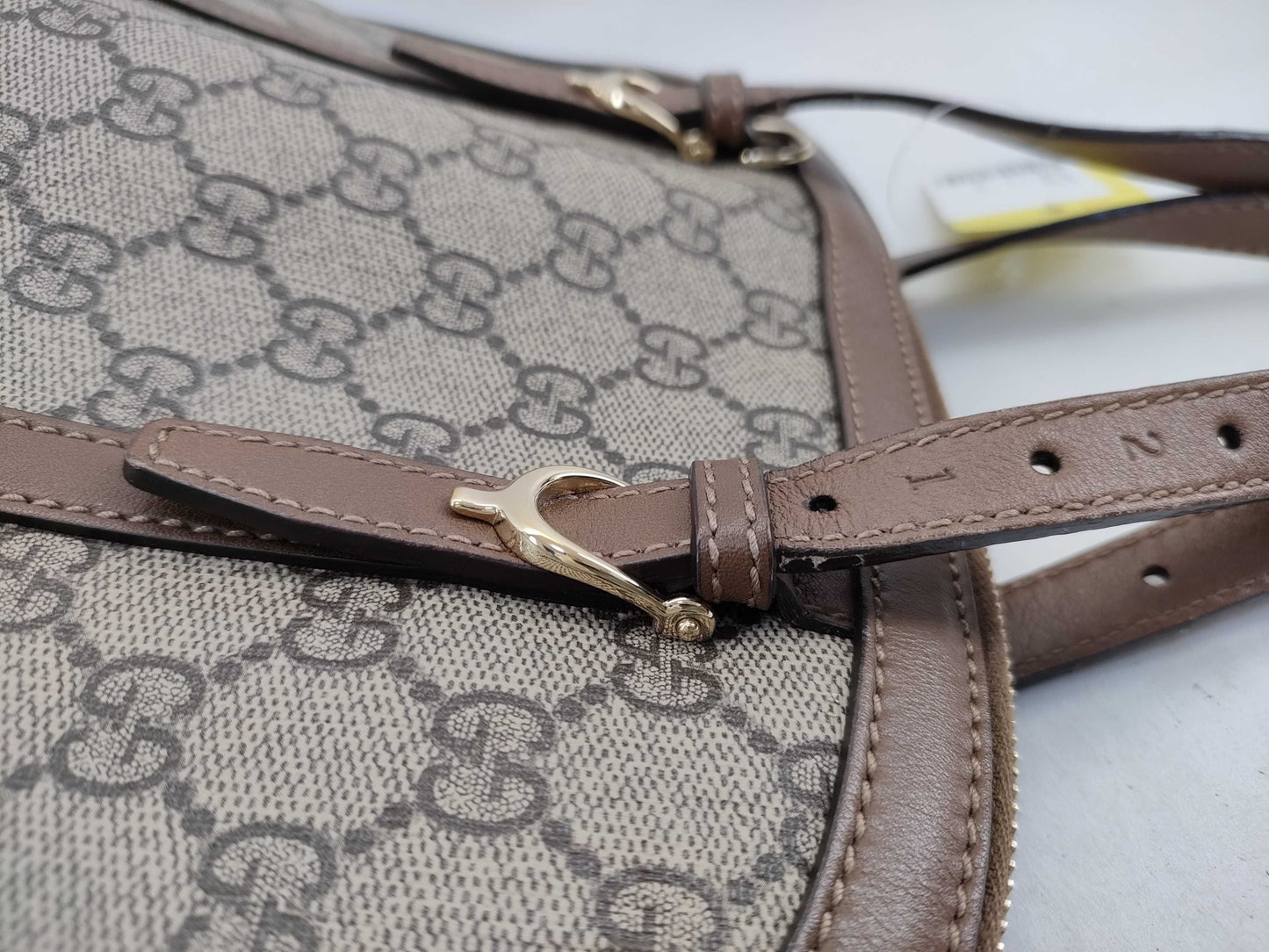 GUCCI GG Supreme GG 309617 Handbag