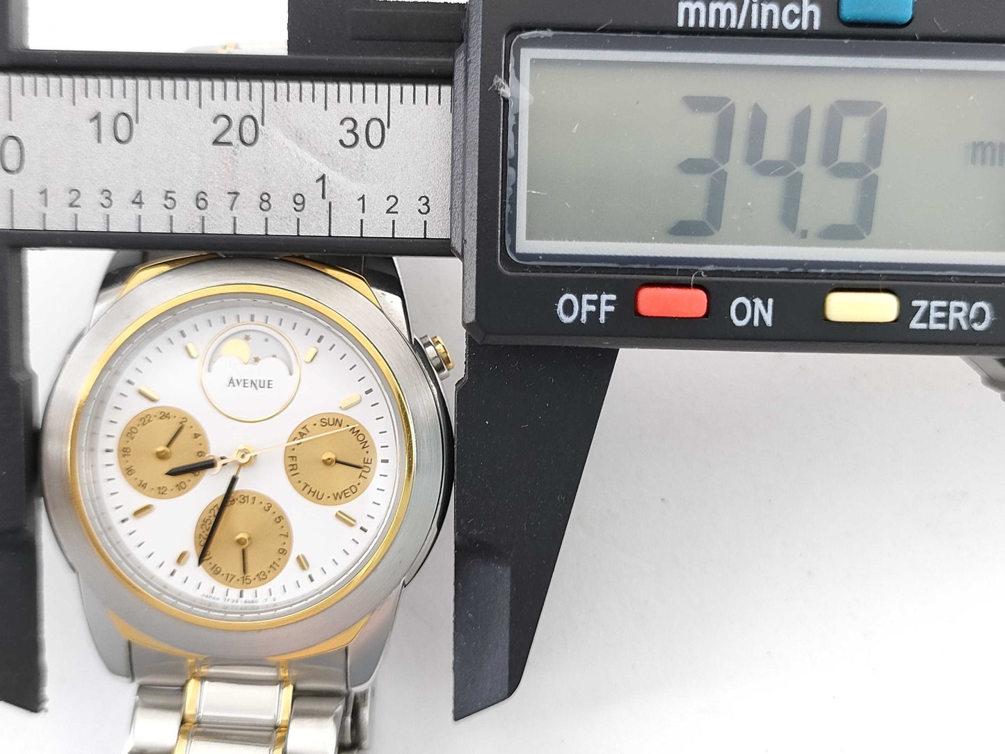 SEIKO 7F39 6080 250235 Boys' Watch