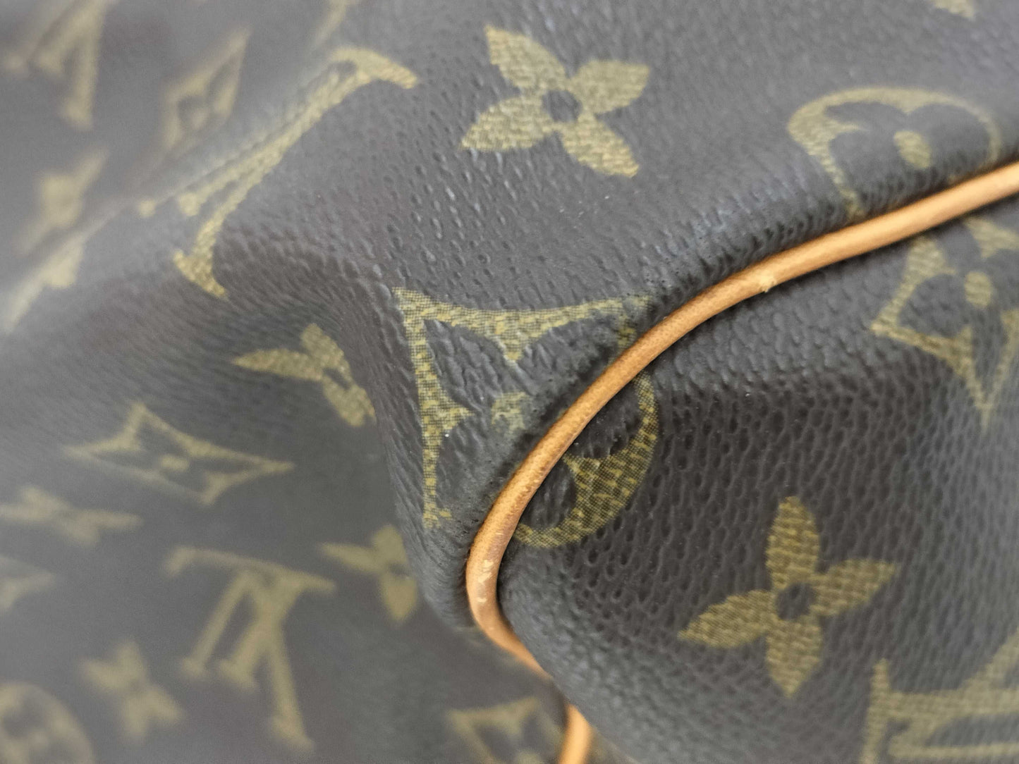 LOUIS VUITTON Monogram Keepall 60 Boston Bag