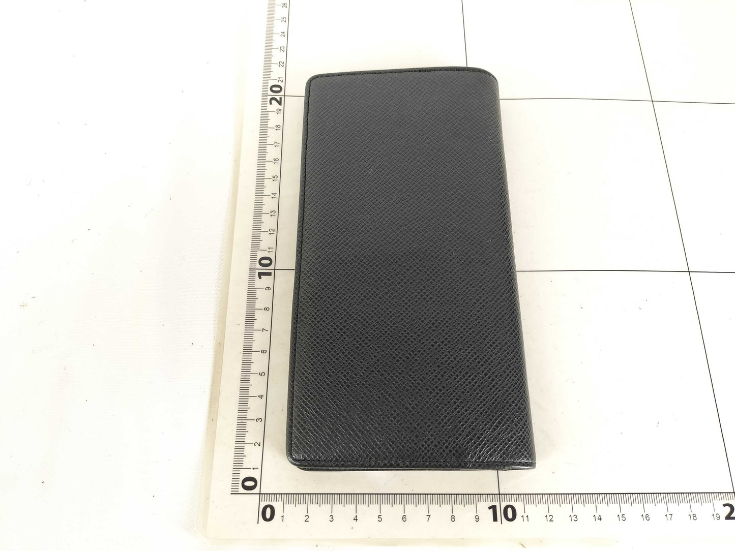 LOUIS VUITTON SP1099 Taiga Louis Vuitton Taiga Long Wallet