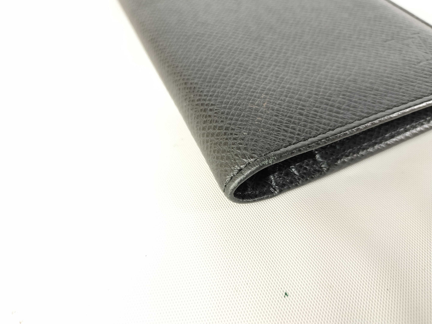 LOUIS VUITTON SP1099 Taiga Louis Vuitton Taiga Long Wallet