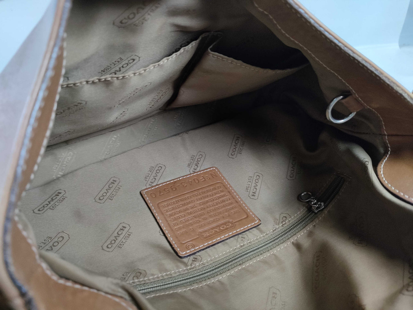 COACH 70600/9570 Shoulder Bag