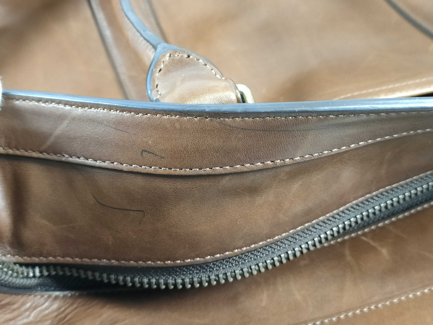 COACH 70600/9570 Shoulder Bag