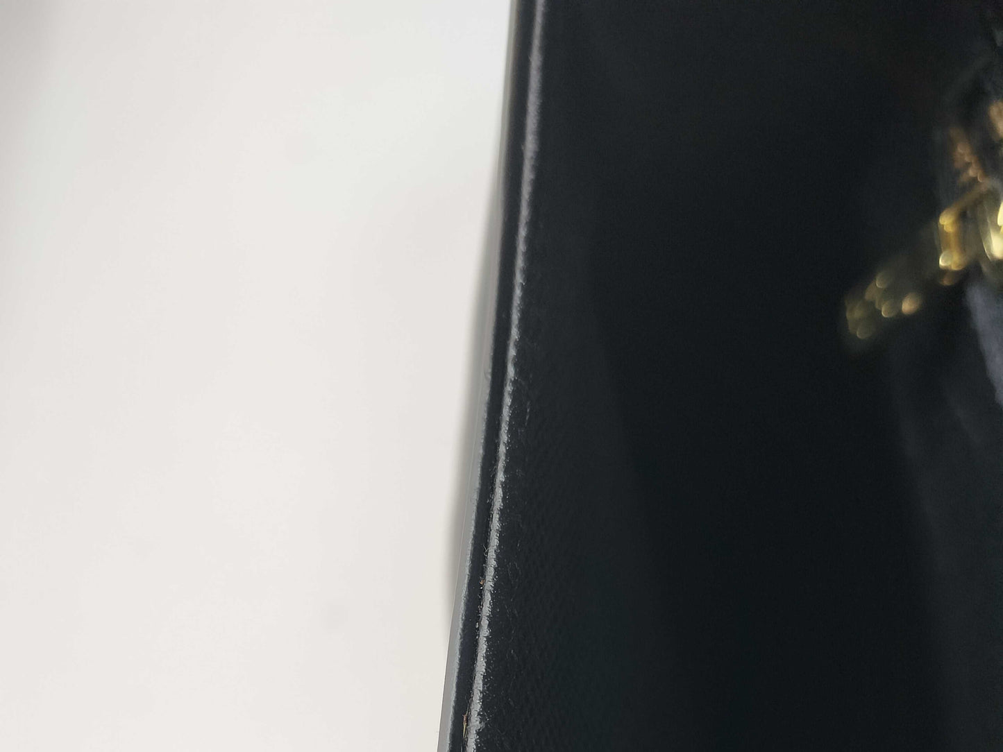 LOUIS VUITTON TH 0947 Epi Saint-Cloud Noir Shoulder Bag