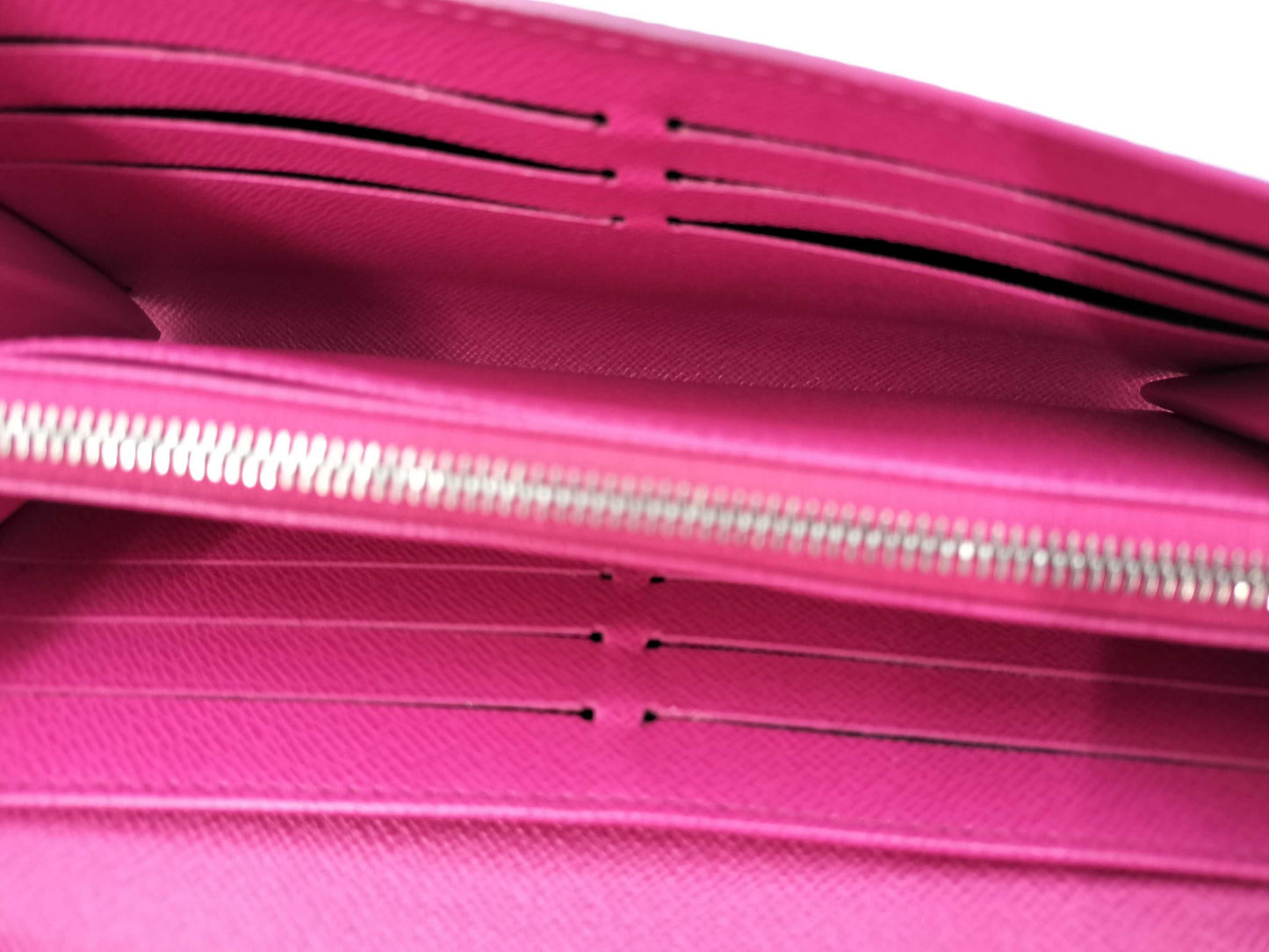 LOUIS VUITTON Epi Portefeuille Sarah Wallet