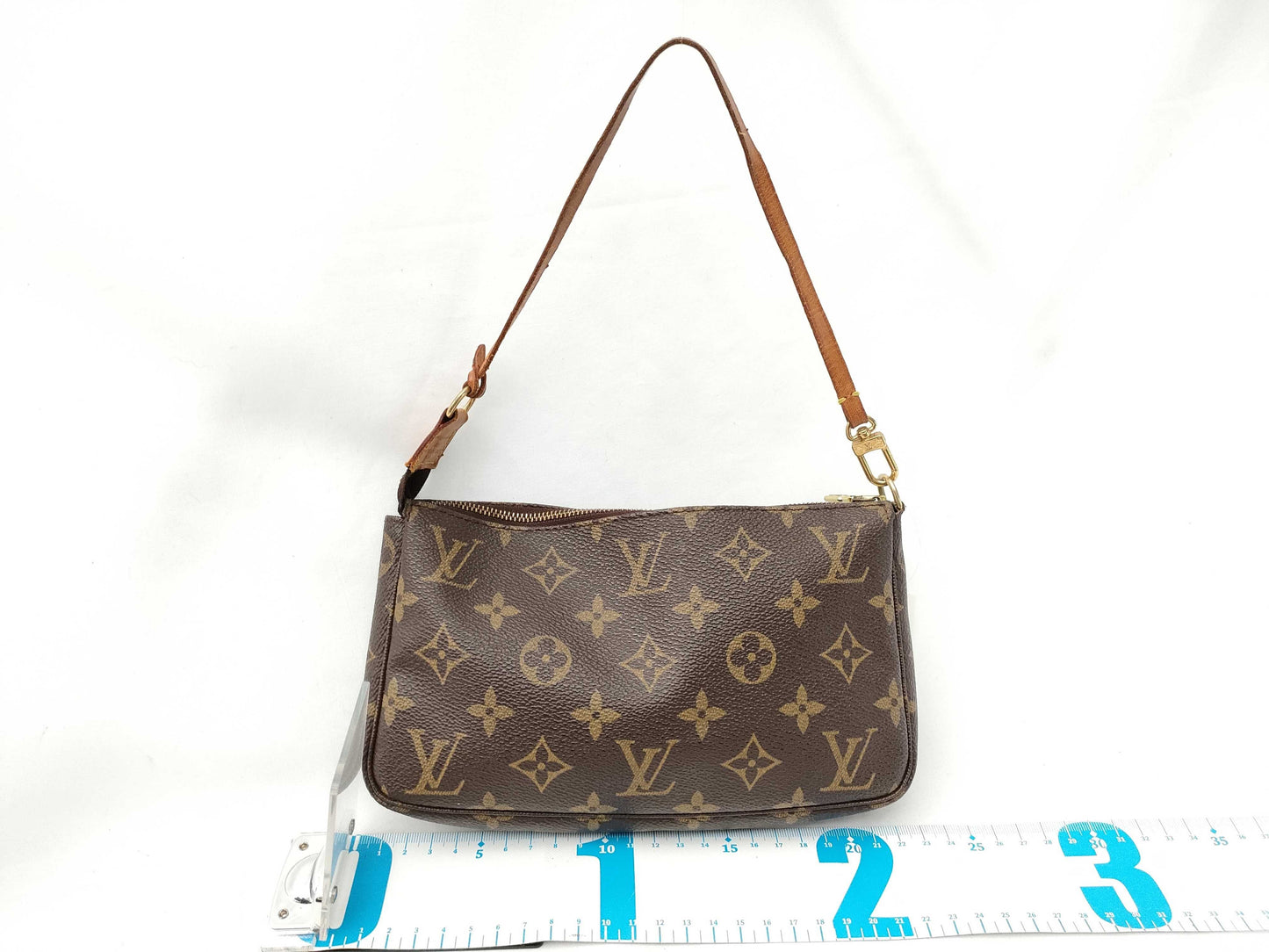 LOUIS VUITTON Monogram M40712 Pochette Accessoires Pouch