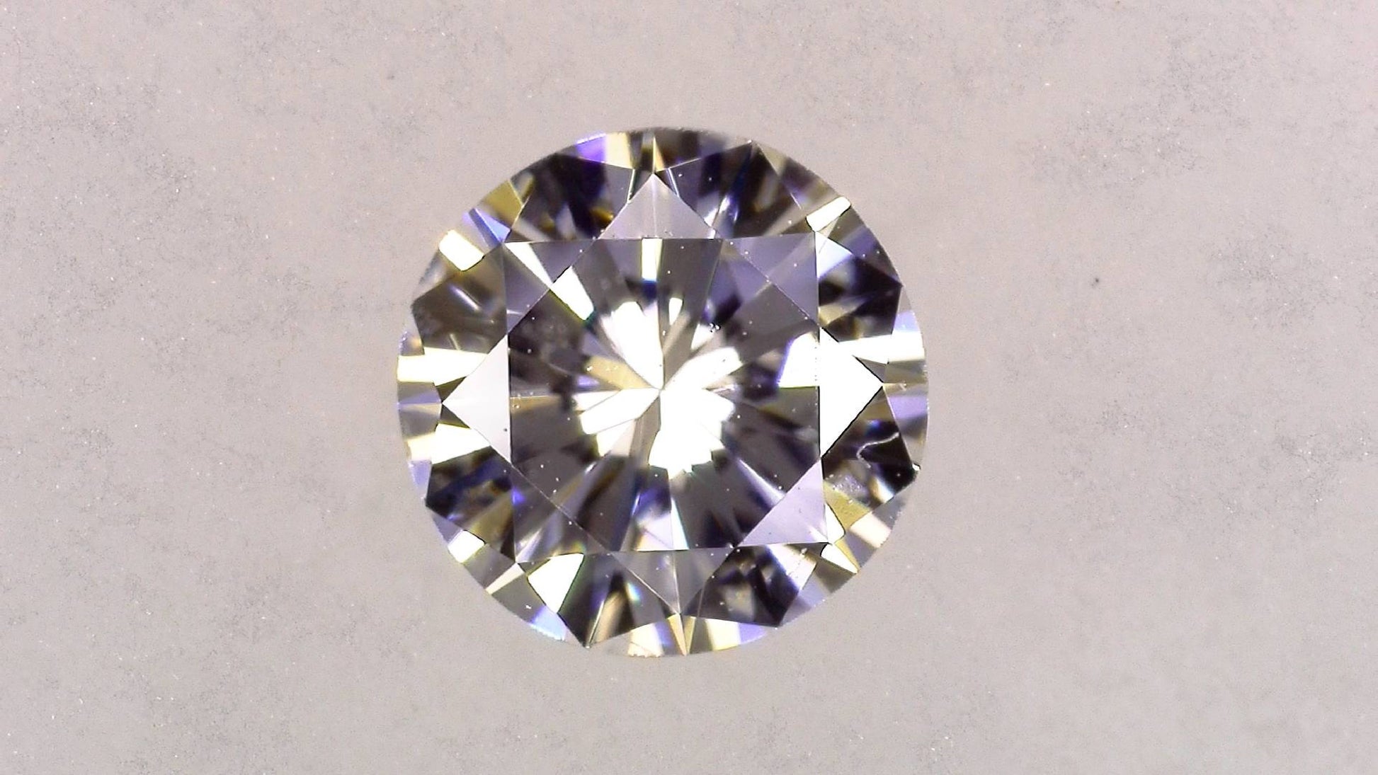 0.306ct G VS-2 VERY GOOD/GD/GD FAINT NATURAL 4.39-4.48X2.57mm Diamond Loose