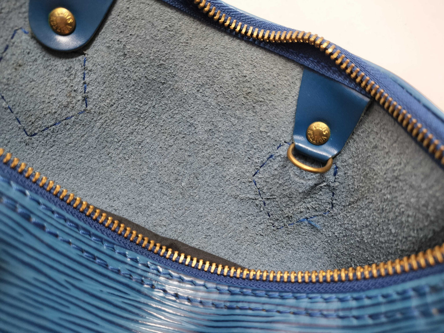 LOUIS VUITTON VI0934 Epi Speedy 25/M43015 Boston Bag
