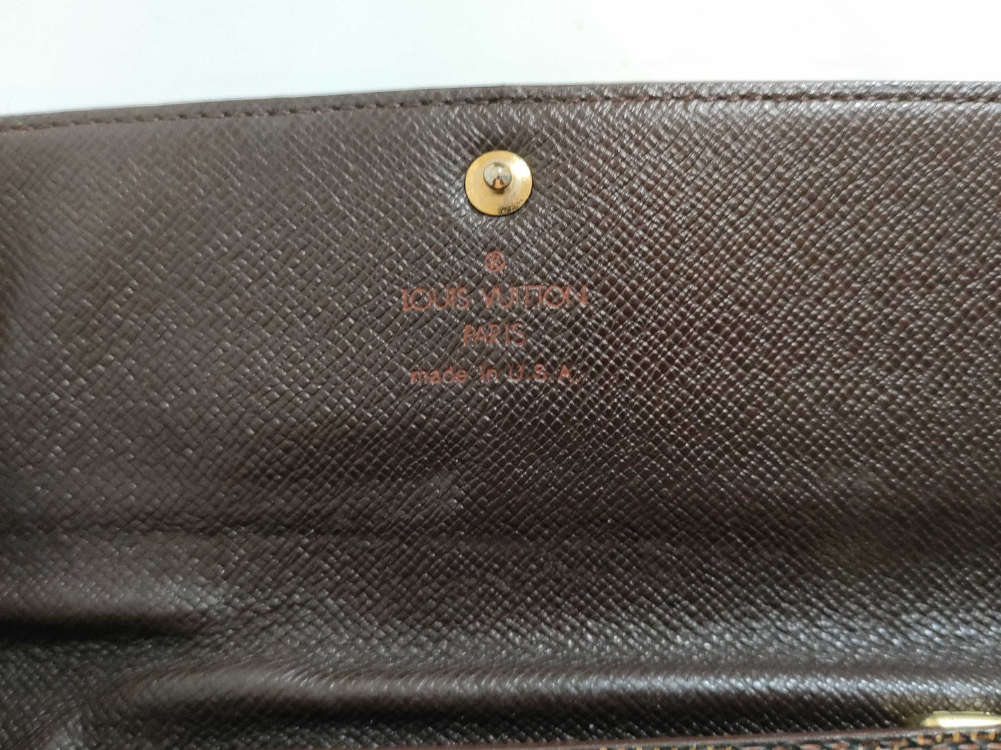 LOUIS VUITTON RFID serial number cannot be verified. Damier Portefeuille Sarah old wallet.