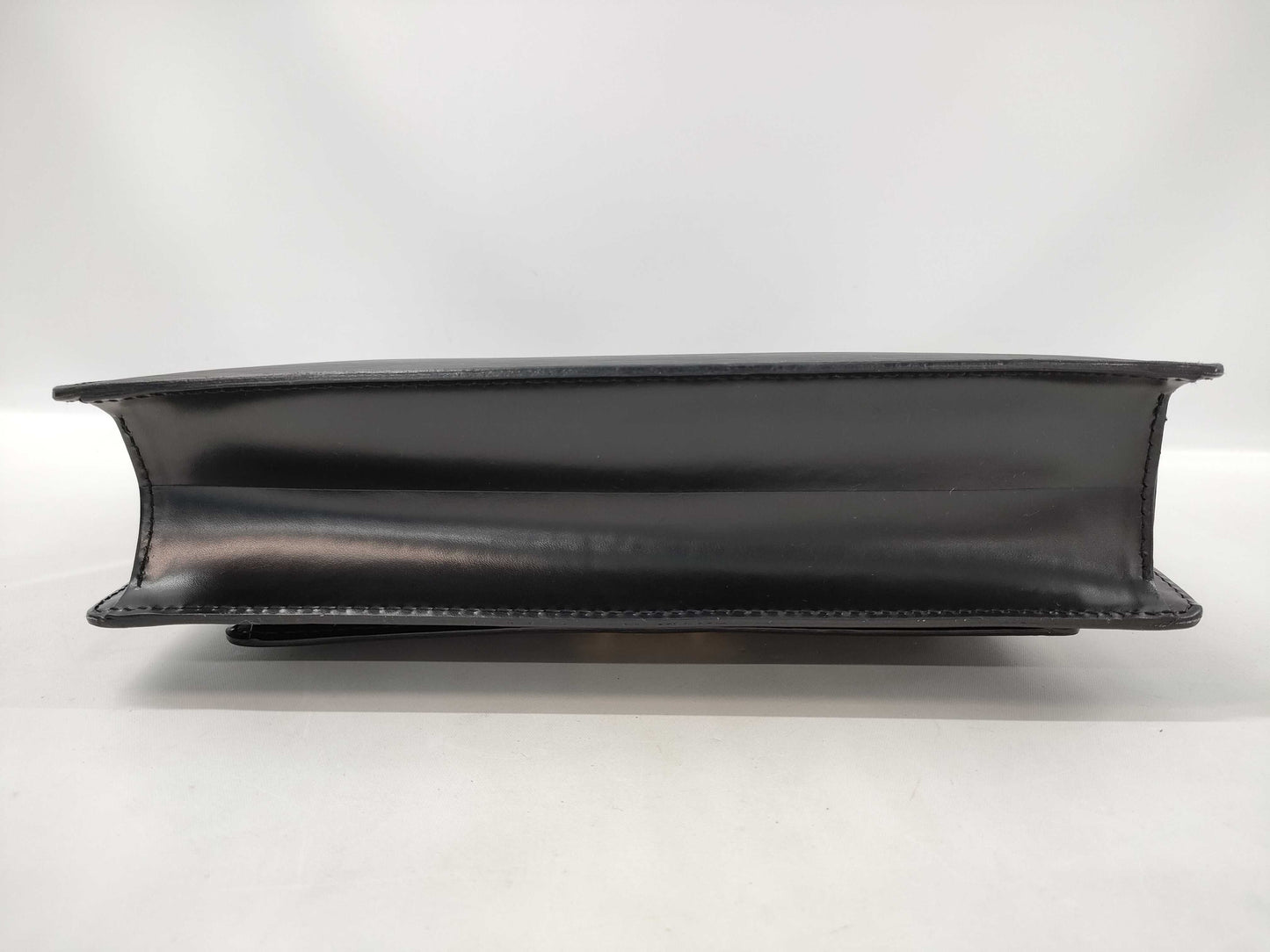 LOUIS VUITTON Epi Monceau 28 Handbag