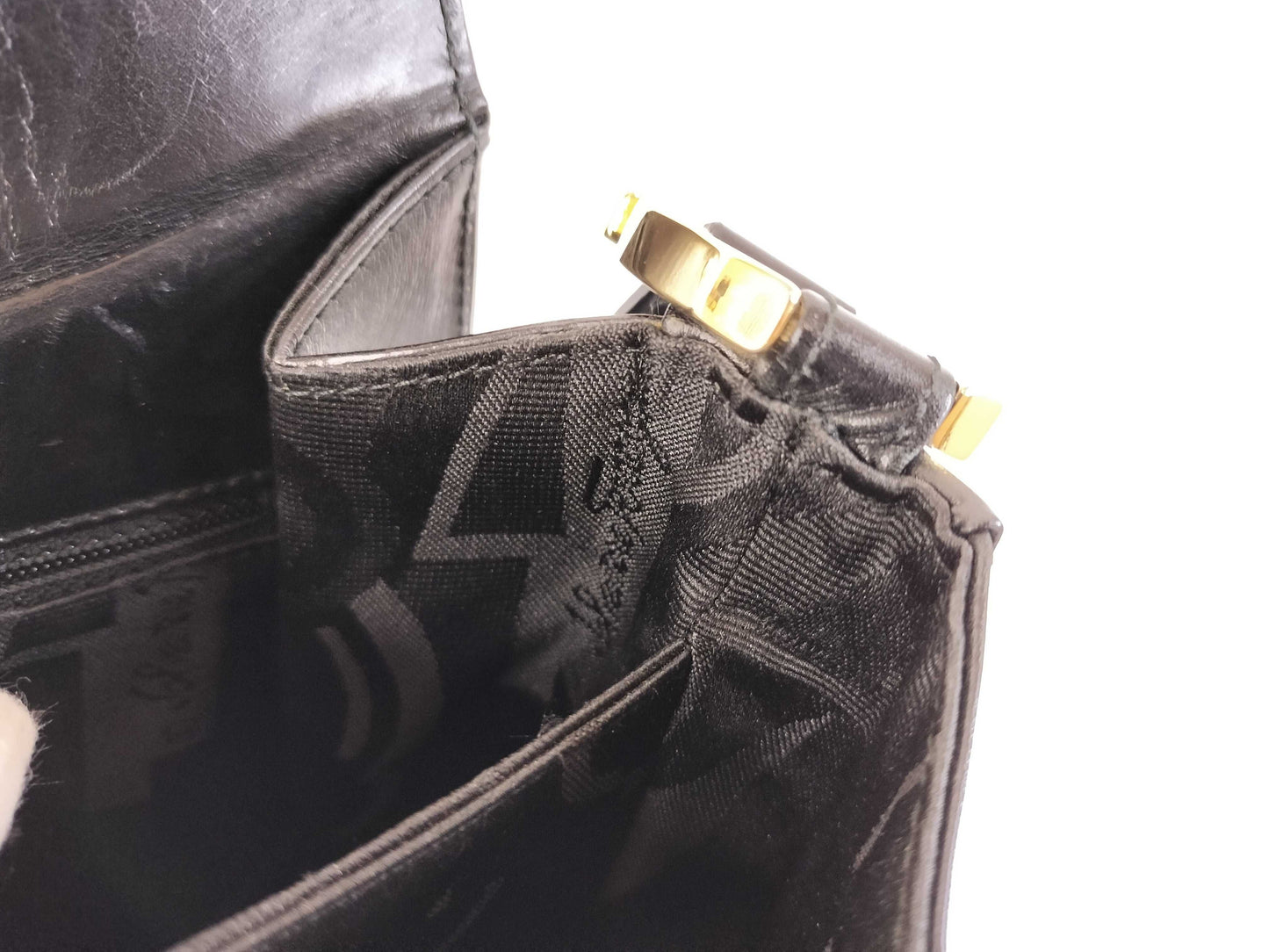 Salvatore Ferragamo Gancini One-Shoulder Shoulder Bag