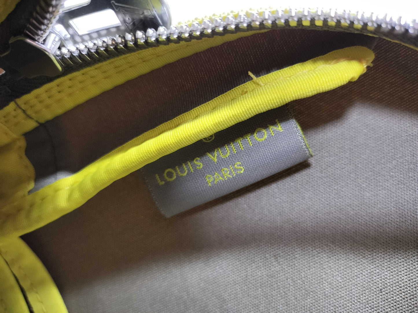 LOUIS VUITTON Damier Juan LV Cup 2003 M80636 Shoulder Bag