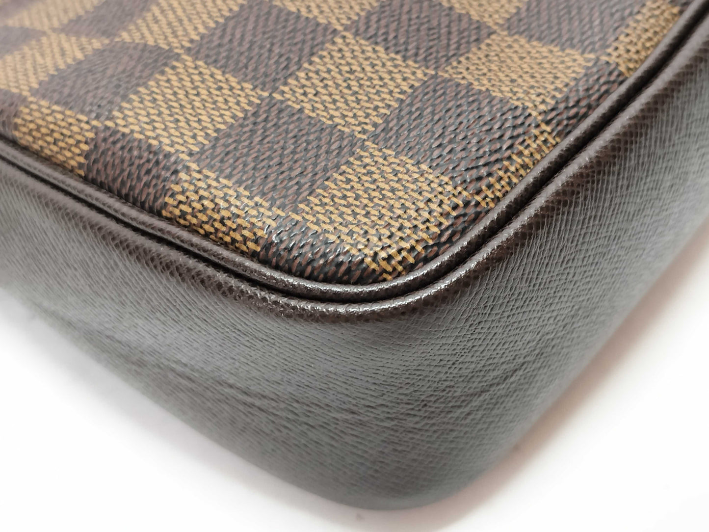 LOUIS VUITTON NO0958 Damier N51982 Damier Truth Makeup Pouch