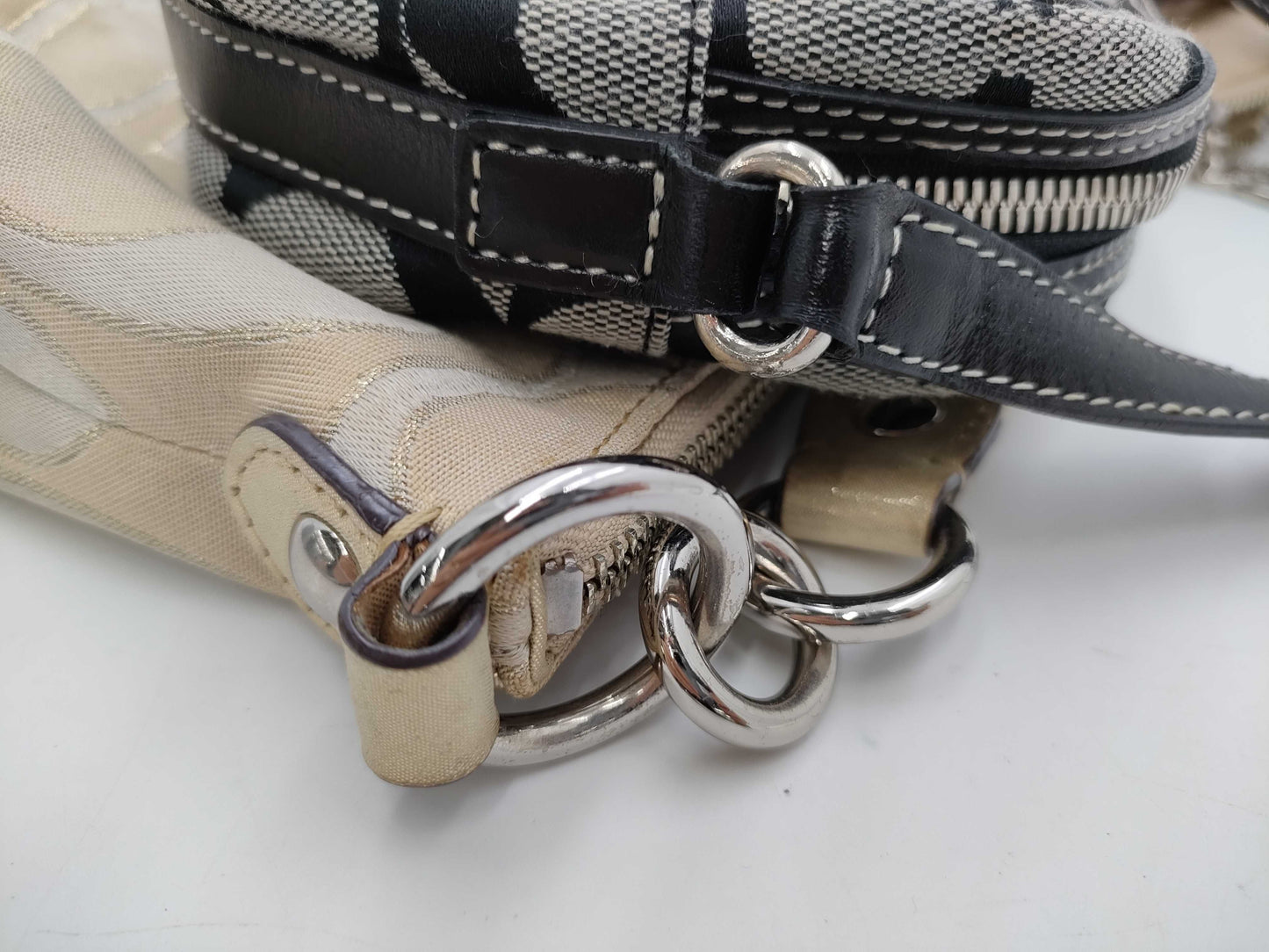 COACH Signature Shoulder Bag *2 Shoulder Bag