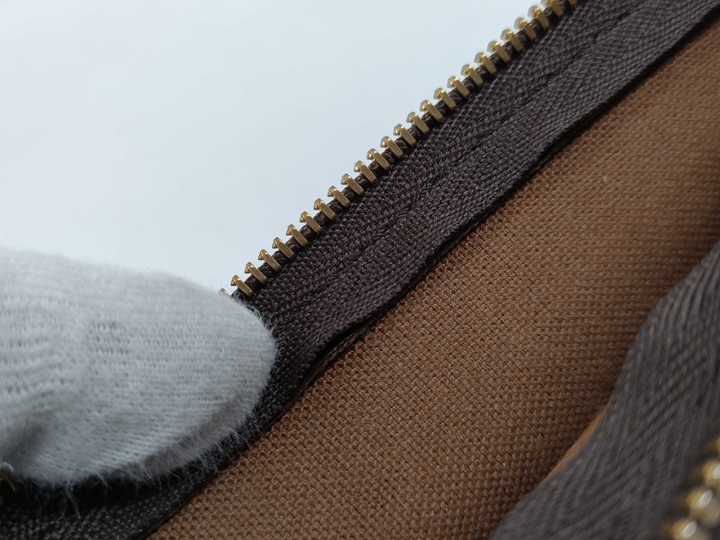 LOUIS VUITTON Monogram Accessoires Handbag with Separate Stitch