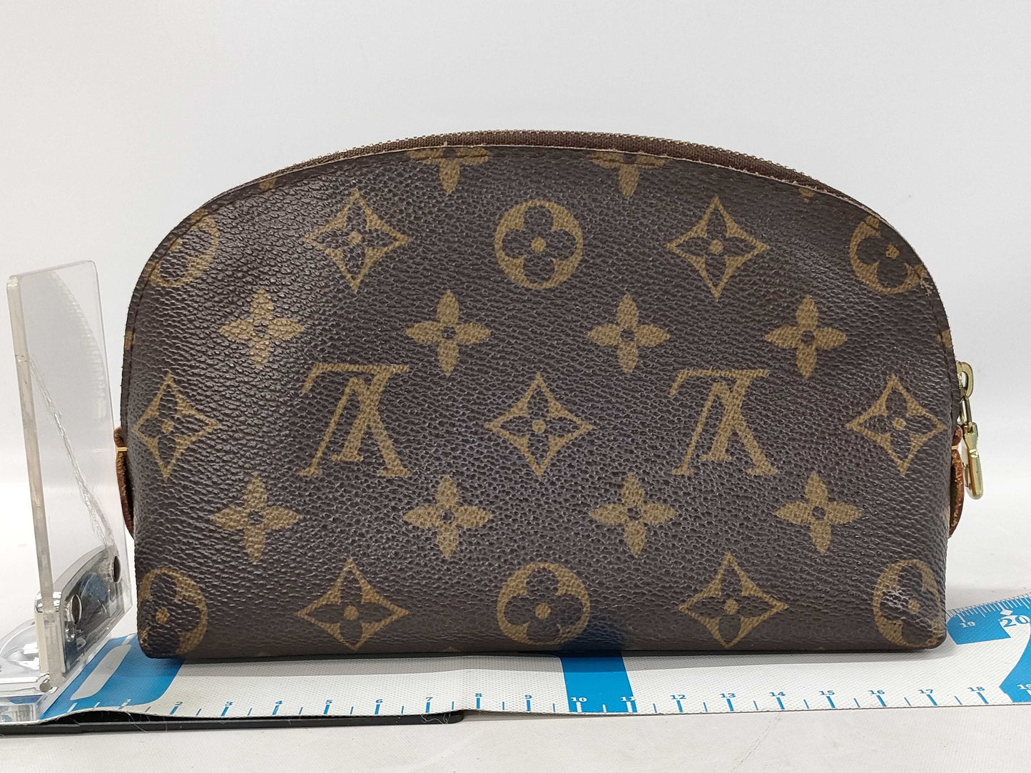 LOUIS VUITTON Monogram Cosmetic Pouch