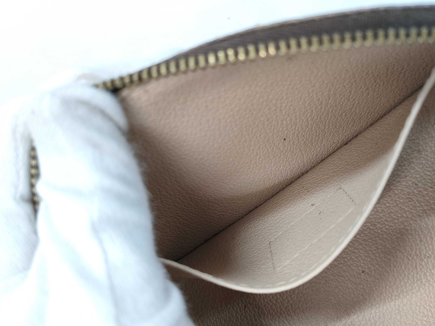 LOUIS VUITTON Monogram Cosmetic Pouch