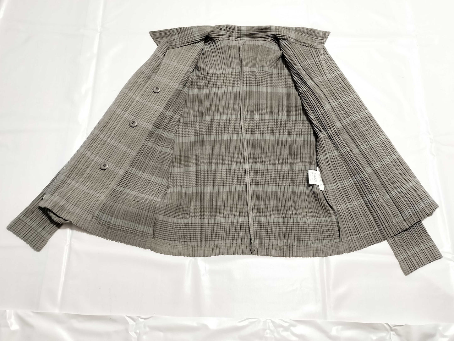 ISSEY MIYAKE Pleated Belted Top