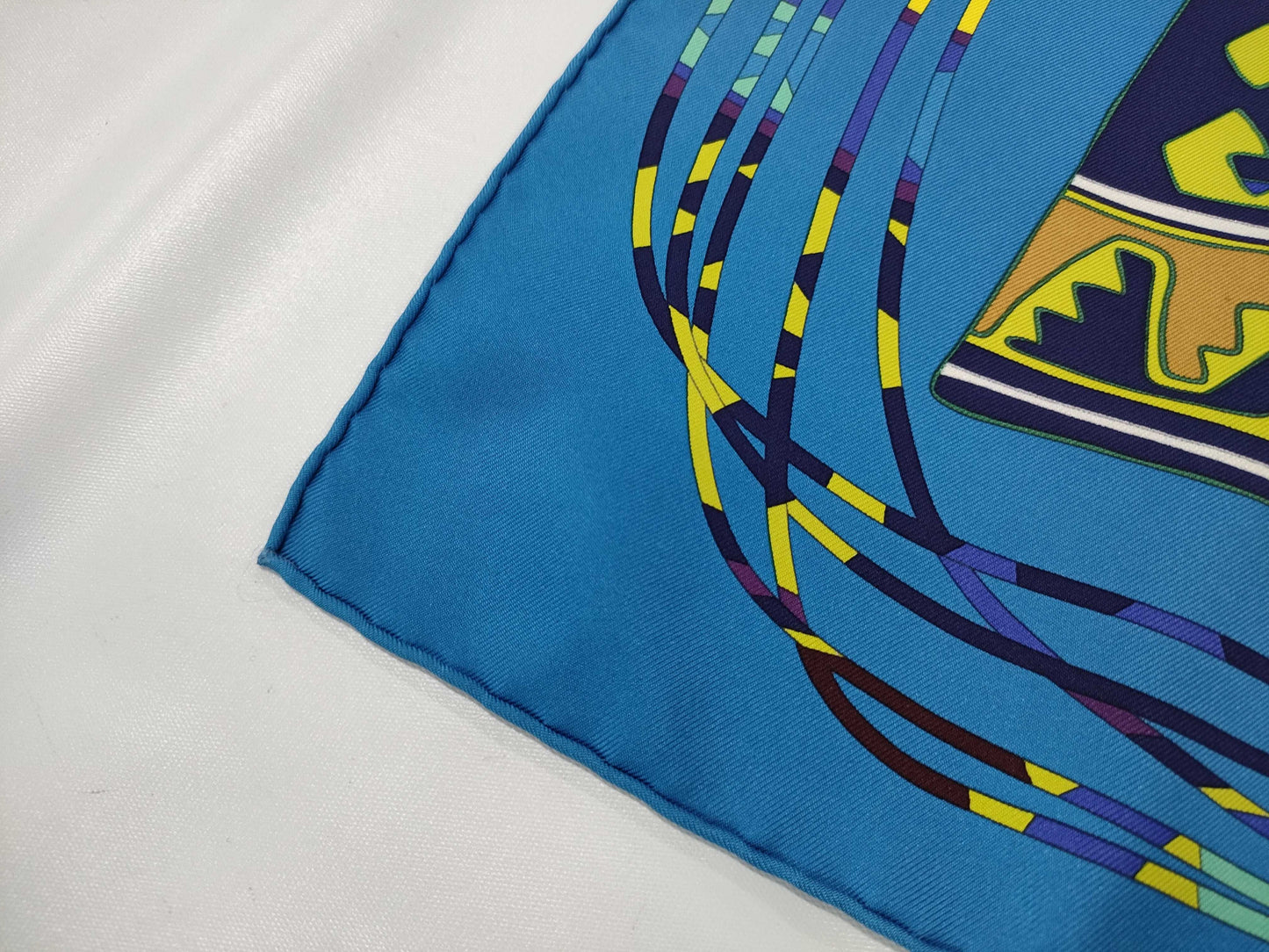 HERMES Carre Carre 90 KILIM Scarf