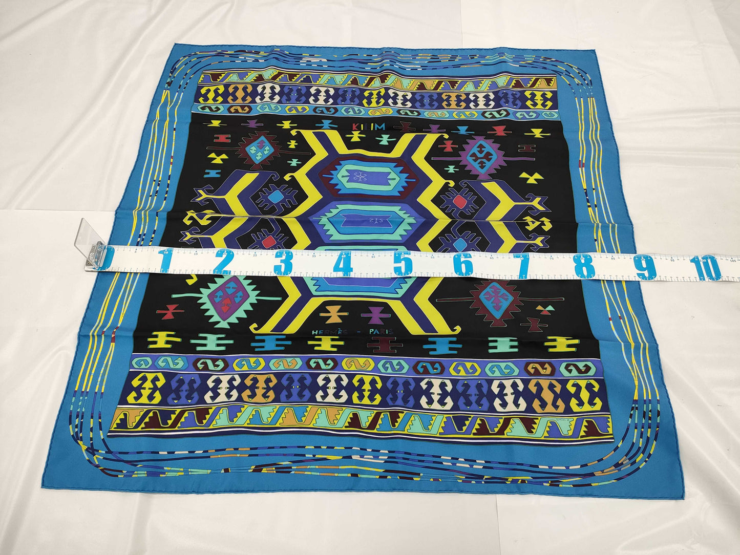 HERMES Carre Carre 90 KILIM Scarf