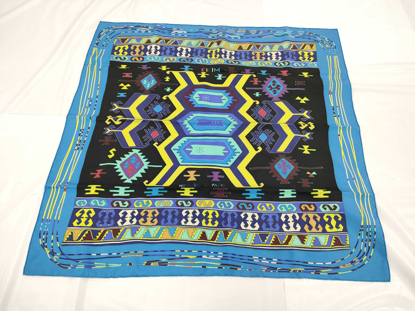 HERMES Carre Carre 90 KILIM Scarf