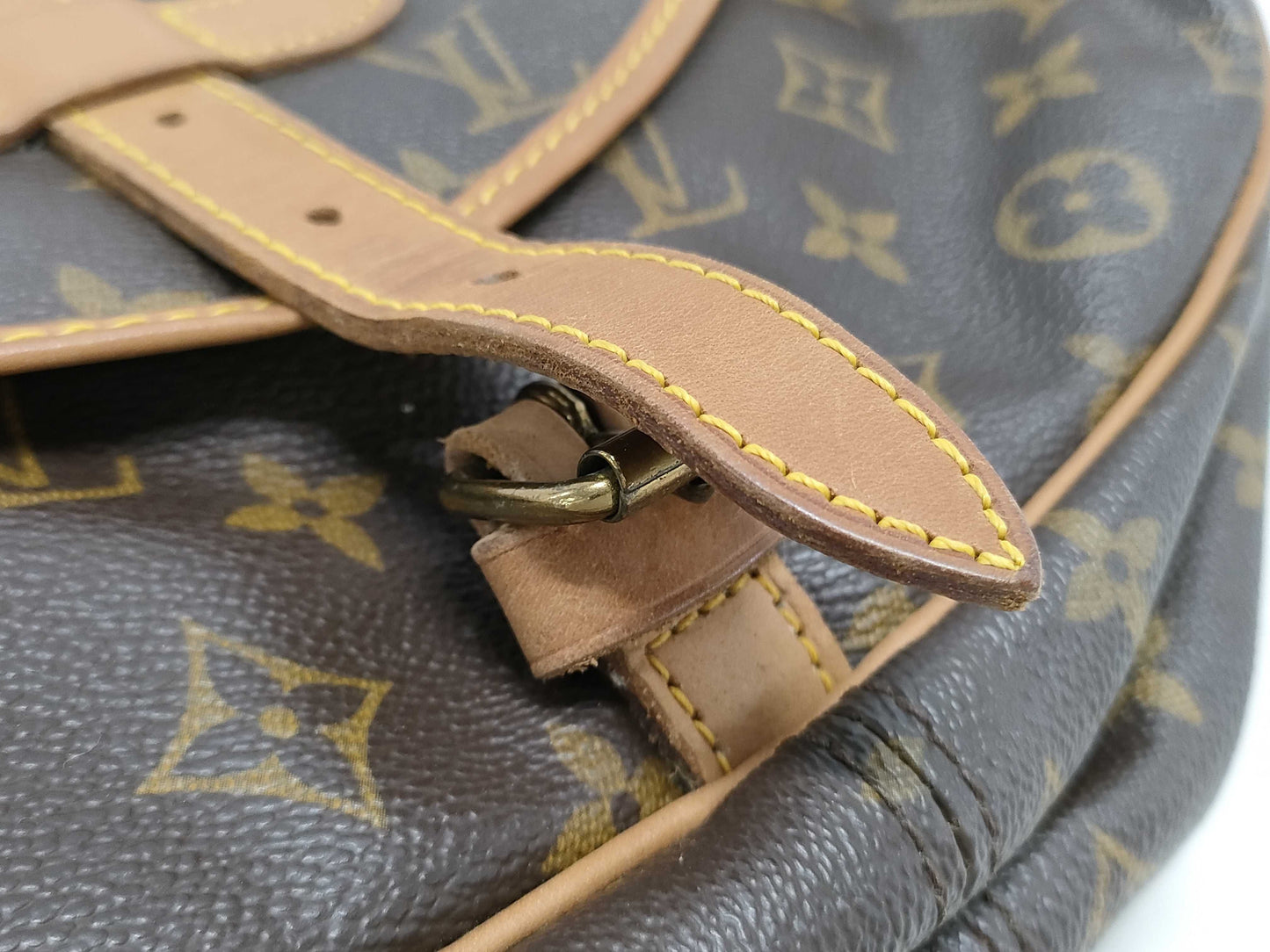 LOUIS VUITTON Monogram M42256 Saumur 30 Shoulder Bag