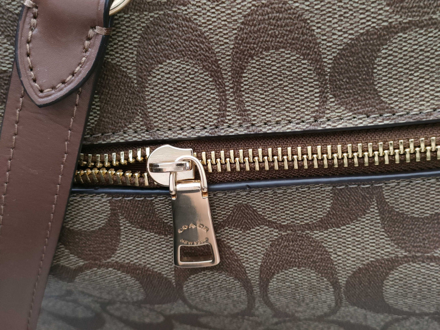 COACH Signature 2-way and other 3-piece shoulder bag set