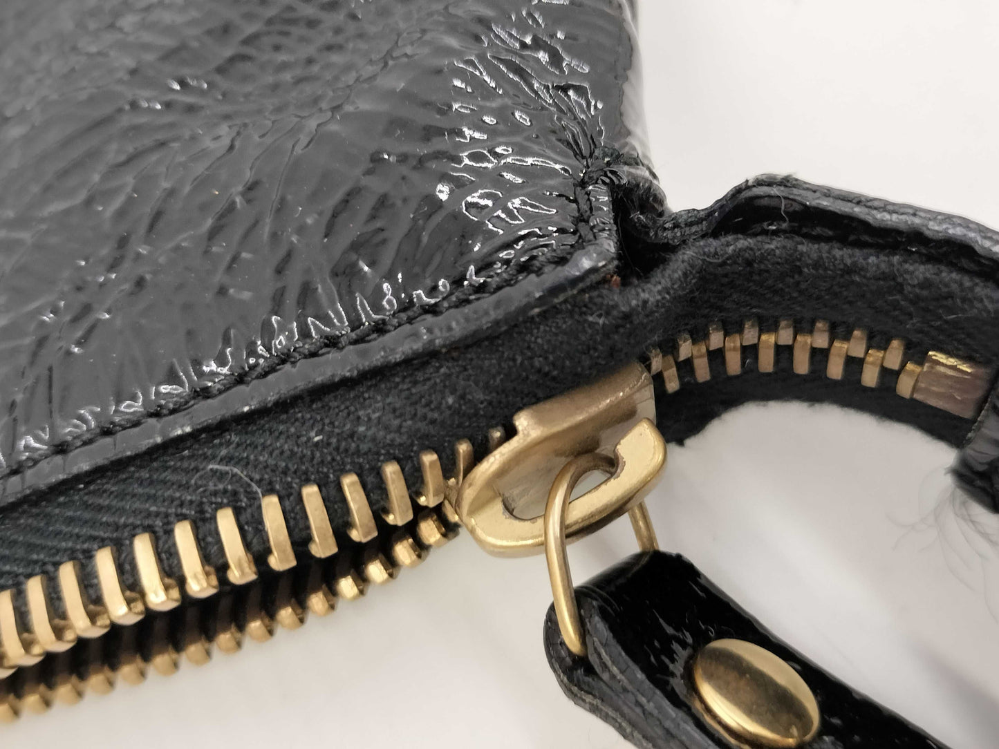 FENDI Enamel GD Hardware Shoulder Bag