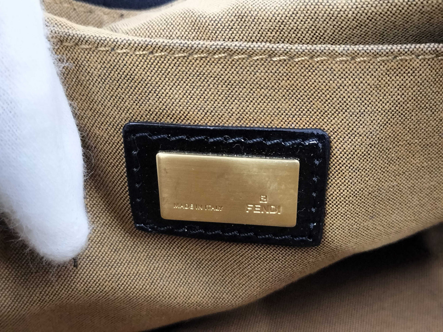 FENDI Enamel GD Hardware Shoulder Bag