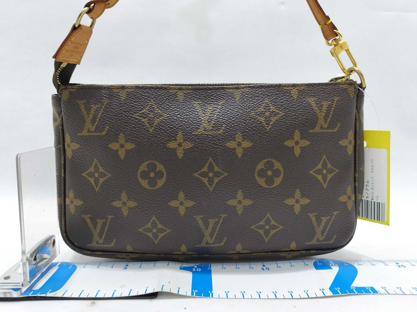 LOUIS VUITTON VI 1000 Monogram M40712 Pochette Accessoires Pouch
