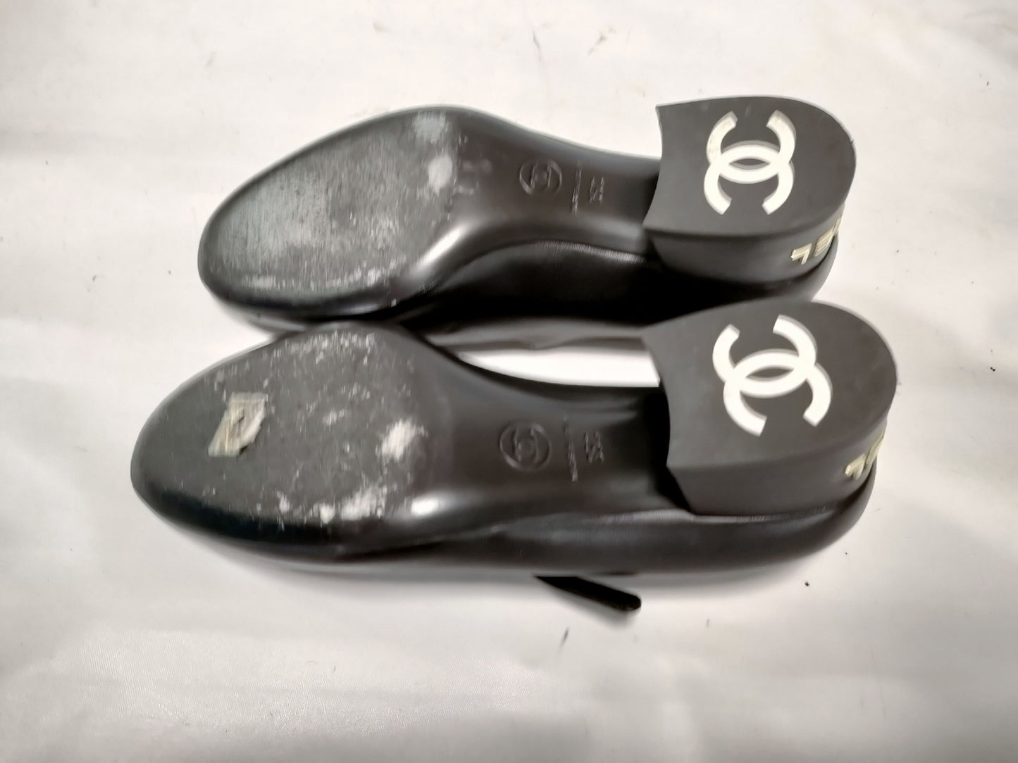 CHANEL Flat Shoes Patent Leather Pumps