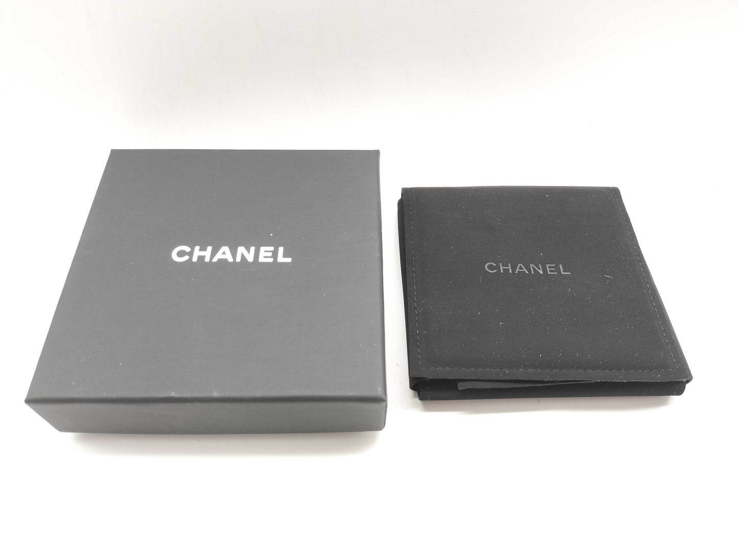 CHANEL Charm D24C Charm