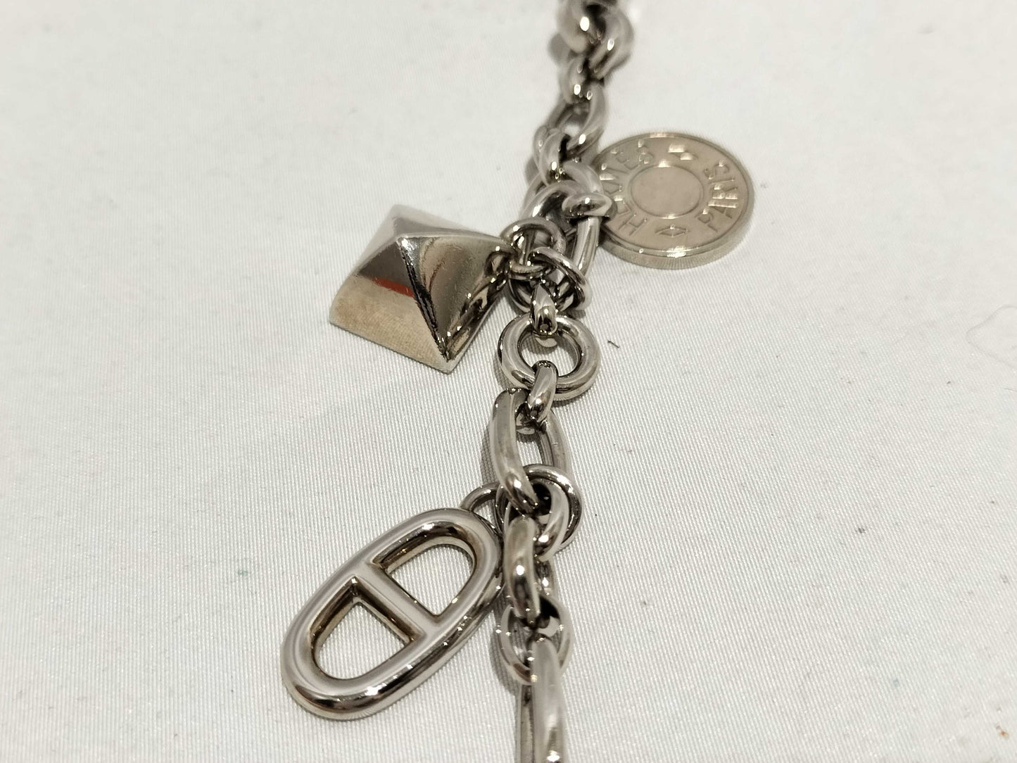 HERMES Amulet 4 Charm