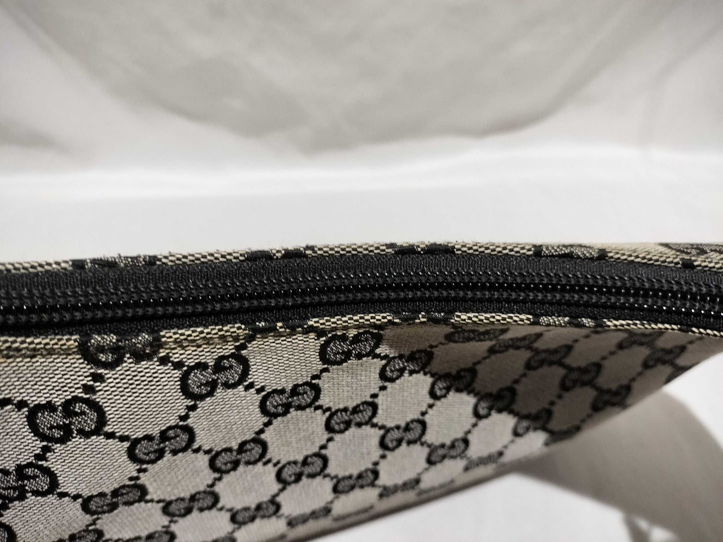 GUCCI GG Canvas One-Shoulder Bag 001・4158・3444 Gray/Black Shoulder Bag